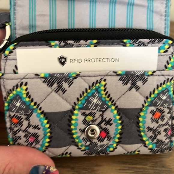 Vera Bradley Bags New Vera Bradley Iconic Rfid Card Case In Paisley